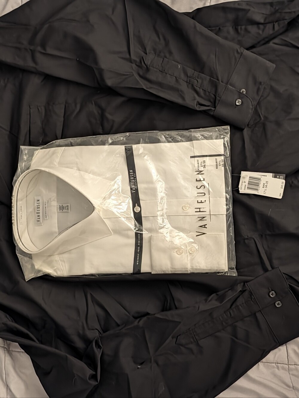 Van Heusen Black And White Dress Shirt Bundle